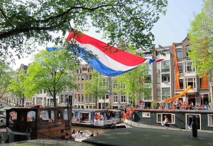 معلومات عن هولندا تاريخها ومدنها وما يجب أن تفعله بها وما لا يجب